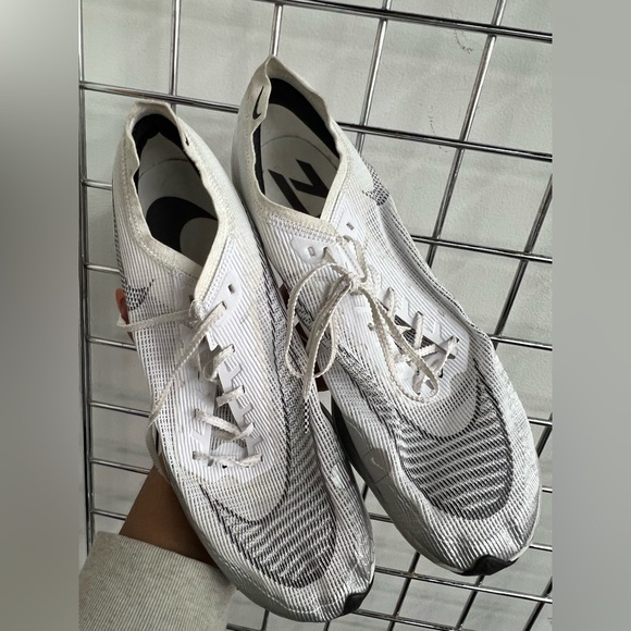 Nike ZoomX Vaporfly Next% 2 White Metallic Silver CU4111-100 Mens size 11 - Picture 10 of 10